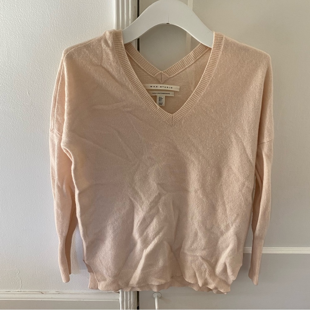 Max Studio light pink 100% cashmere small